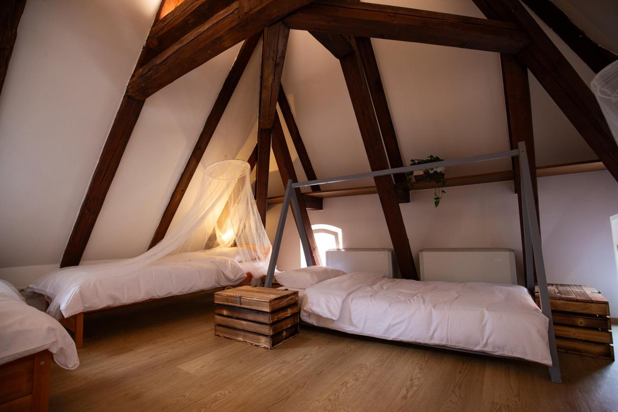 Women'S Only Hostel - Female Only Prague Luaran gambar